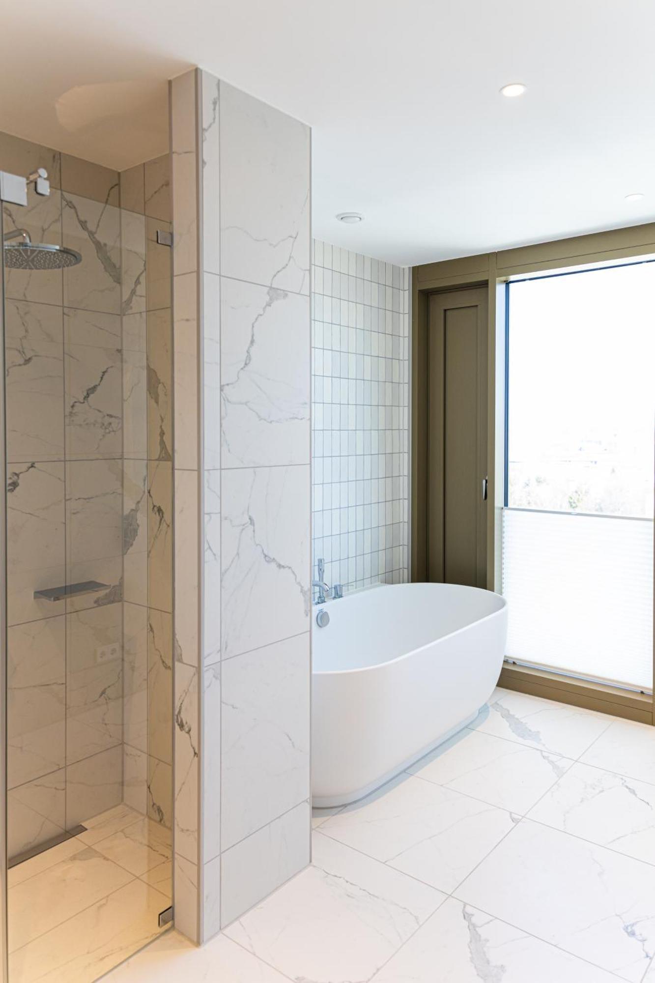 Stuttgarter Tor - Apartments Ройтлинген Номер фото