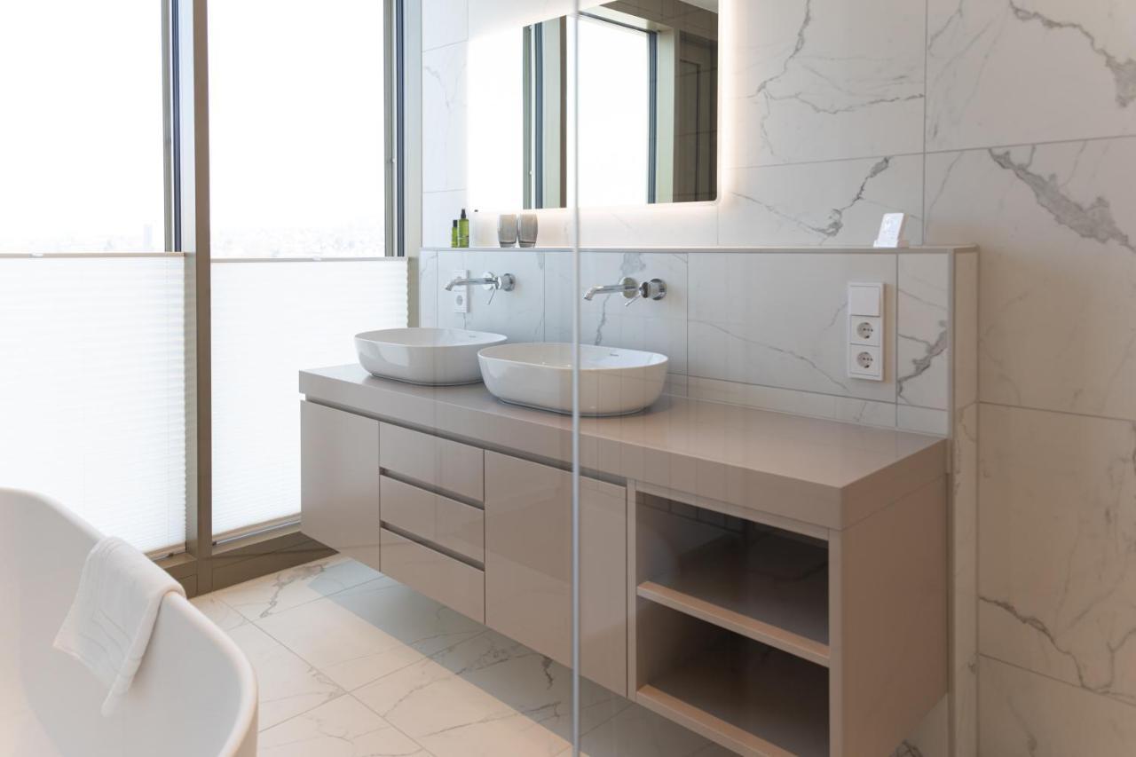 Stuttgarter Tor - Apartments Ройтлинген Экстерьер фото
